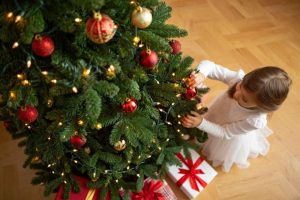 Décorer le sapin