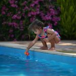 Sécurité piscine : 3 astuces protéger votre famille