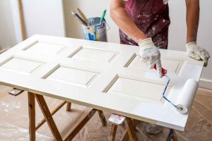 Entretenir et rénover vos portes pour un résultat durable